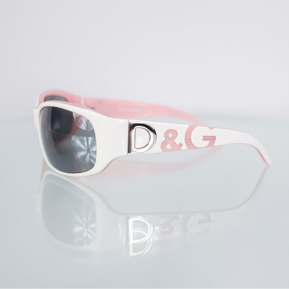 D&G White and Pink Women's Sunglasses - Picture 7 of 16
